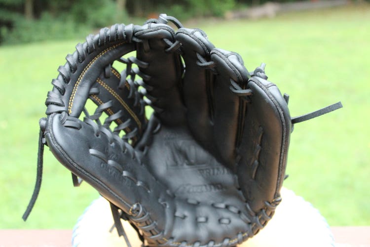 Used Outfield Right Hand Throw Mizuno MVP Prime Baseball Glove 12.75"