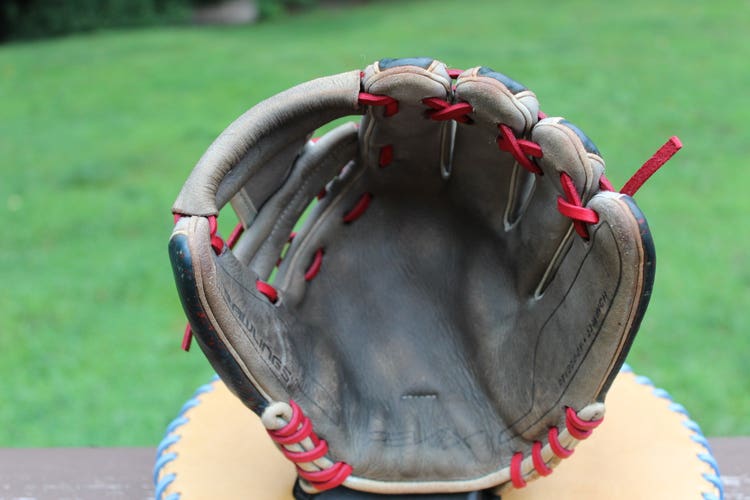 Used Infield Right Hand Throw Rawlings REV1X Baseball Glove 11.5"