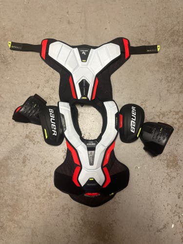 Bauer Hyperlite Shoulder Pads XL