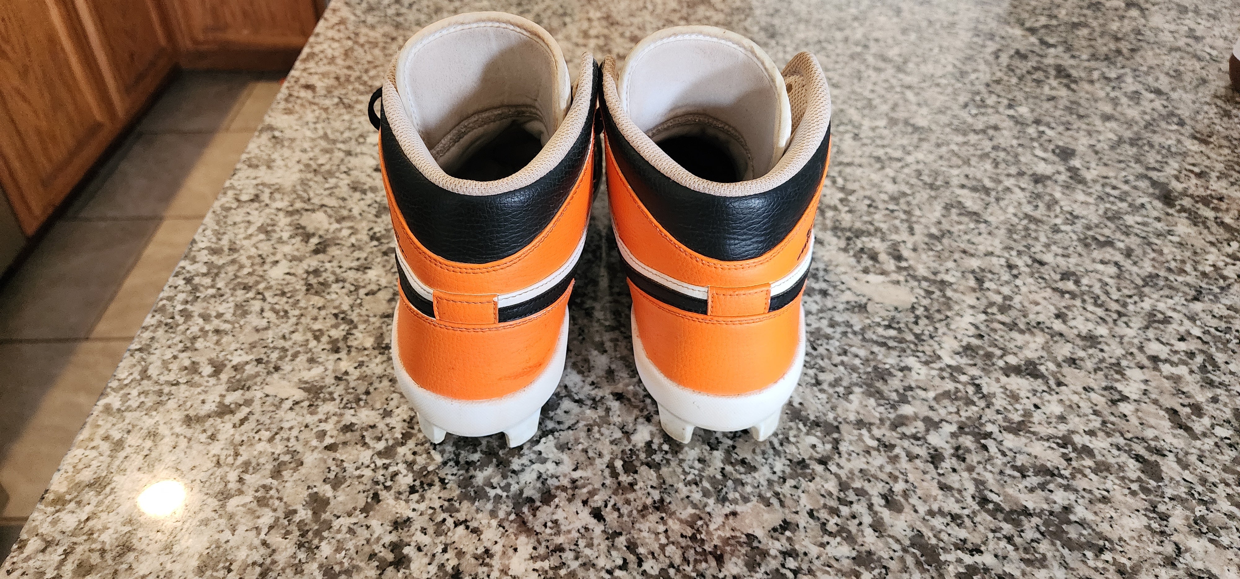 jordan cleats orange