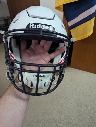 Medium Adult Riddell SpeedFlex Helmet