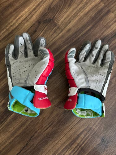 Used 2023 Showtime Gloves Size 13