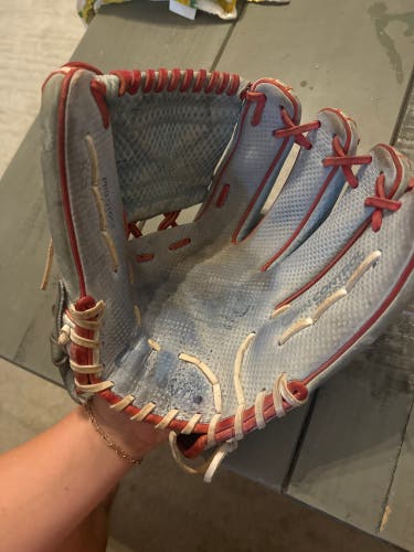Used 2022 Infield 12.5" A2000 Baseball Glove