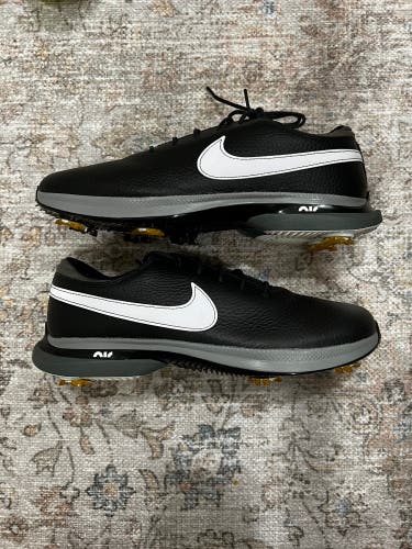 Nike Air Zoom Victory Tour 3 - Size 10.5 - Black/White /Grey