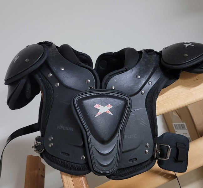 Xenith Flyte Youth Shoulder Pads - M