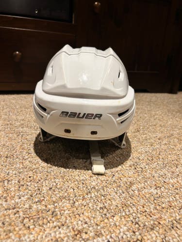 Used Extra Large Bauer Re-Akt Helmet