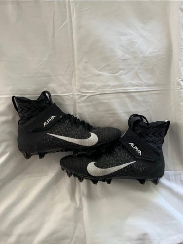 Nike Alpha Menace Elite 2 Size 12