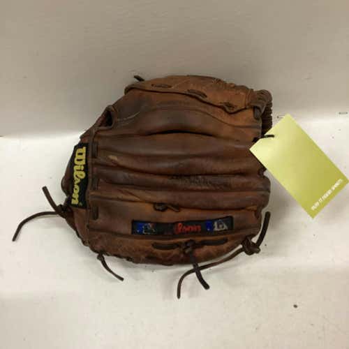 Used Wilson A1547 Pc2 12" Fielders Gloves