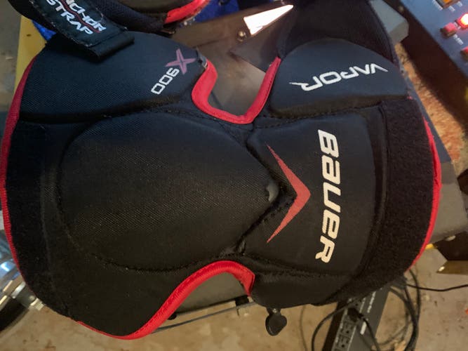 Bauer Goalie Knee Guards JR