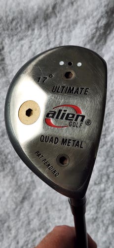 Men's Alien Ultimate Quad Metal 17° Fairway Wood RH; Graphite Shaft