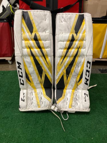 White Used 30" Intermediate CCM Extreme Flex E4.9 Goalie Leg Pads