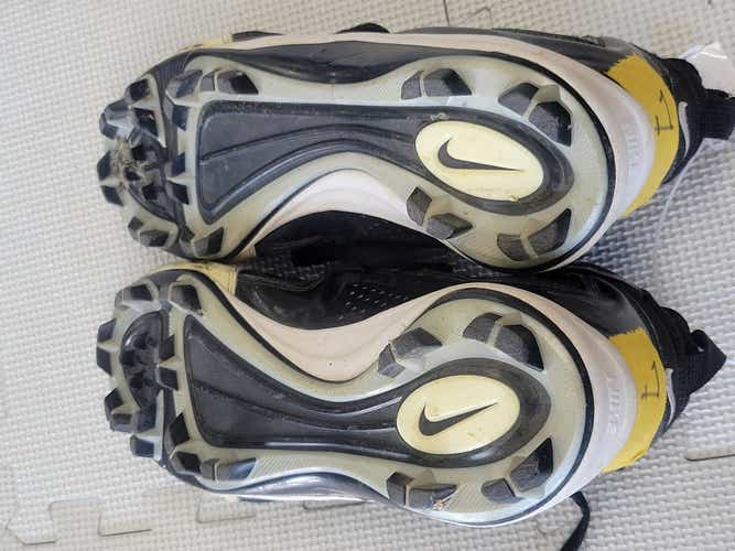 Used Nike Senior 7 Football Cleats