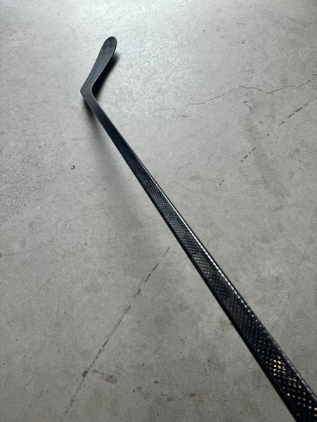 New Senior Bauer Right Hand P28 77 Flex Pro Stock Proto-R Hockey Stick Blackout Pro+