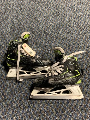 Used Intermediate Bauer GSX Hockey Goalie Skates Regular Width Size 5