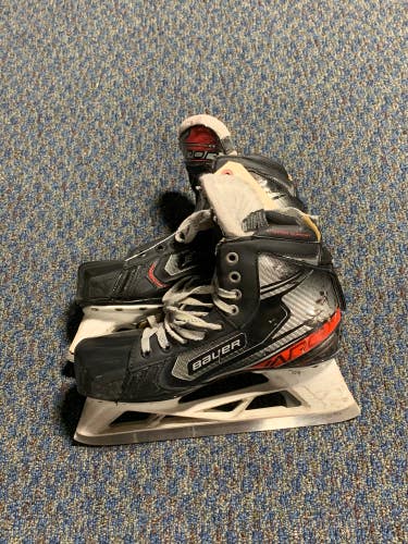 Used Senior Bauer Vapor X2.9 Hockey Goalie Skates Regular Width 8.5