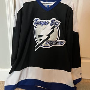 Tampa Bay Lightning Black Jersey - 90s era