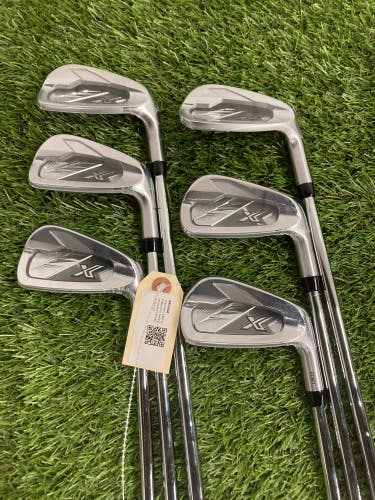 Used Men's XXIO 12X Black Iron Set Right Handed Stiff Flex Steel Shaft