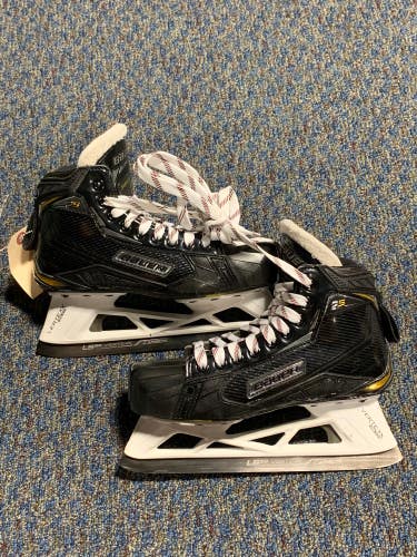 Used Intermediate Bauer Supreme 2S Pro Hockey Goalie Skates Size 5