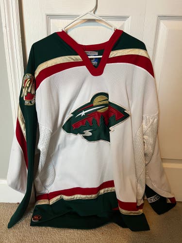 Minnesota Wild White Jersey - 2000s era