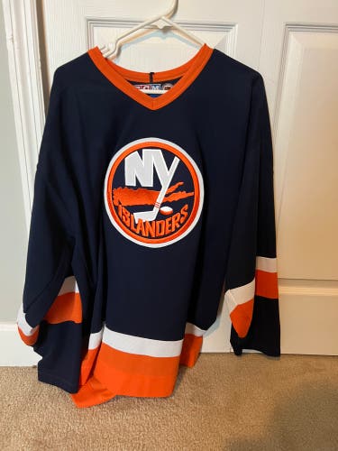 New York Islanders Blue Jersey - 2000s era