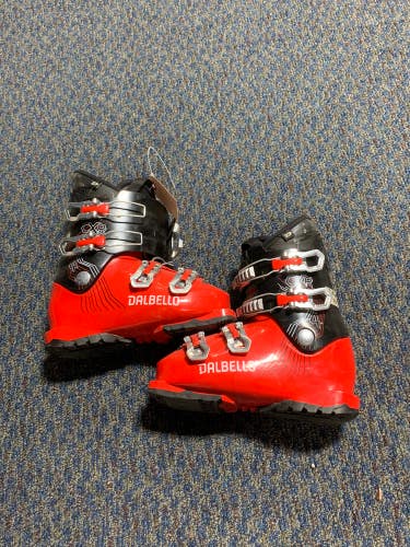 Mondo 18 & mondo 18.5 (225-234mm) Used Kid's Dalbello Ski Boots