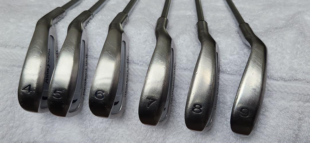 Women's Ashley Golf Performance Series Iron Set (4-9; 6 clubs) RH; Graphite Shafts