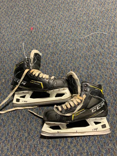 Used Senior CCM Super Tacks 9370 Hockey Goalie Skates Regular Width 7.5