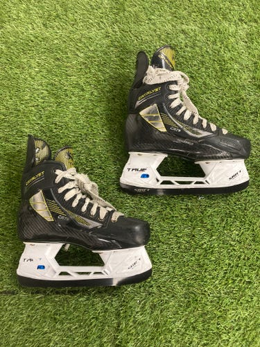 Junior Used True Catalyst 9 Hockey Skates D&R (Regular) 4.5