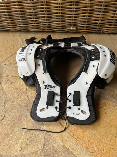 Used Youth Douglas Shoulder Pads