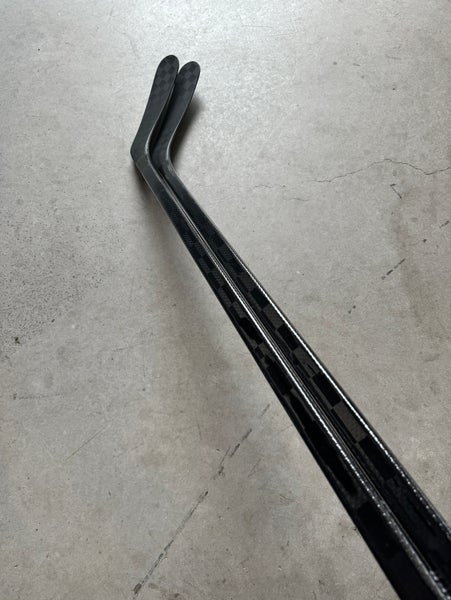2 PACK New Intermediate Bauer Right Hand P92 65 Flex Pro Stock Vapor Hyperlite 2 Stick Blackout Pro+