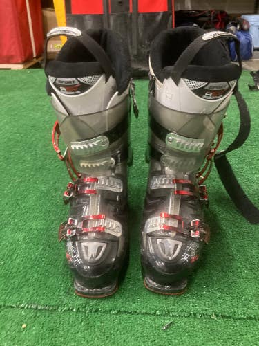 Used Men's Atomic Hawx 80 All Mountain Ski Boots Soft Flex