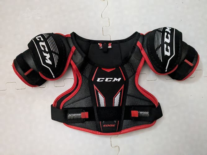 Used Large Youth CCM Jetspeed Edge Shoulder Pads