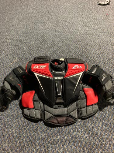 Used Intermediate Small CCM Extreme Flex Shield E2.9 Goalie Chest Protector