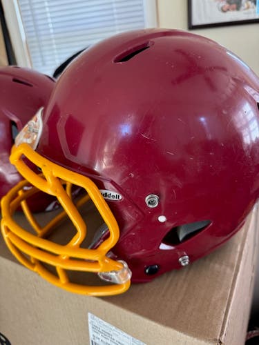 Small / Medium Youth Riddell Victor Helmet