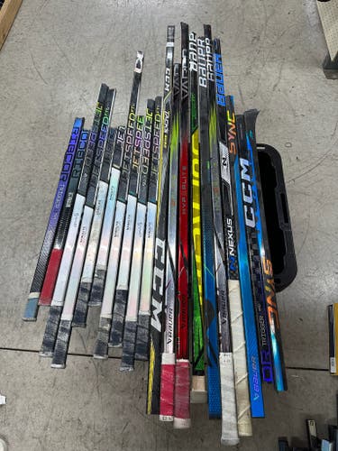 x20 - Lot of Broken Hockey Sticks for Projects or Repair - #Bundle205