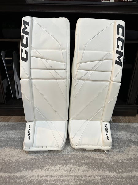 Like New CCM Eflex 6.9 Goalie Leg Pads 32+1
