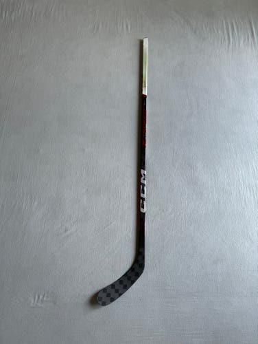 New Junior CCM Right Hand Jetspeed FT6 Pro Hockey Stick 50 Flex P88