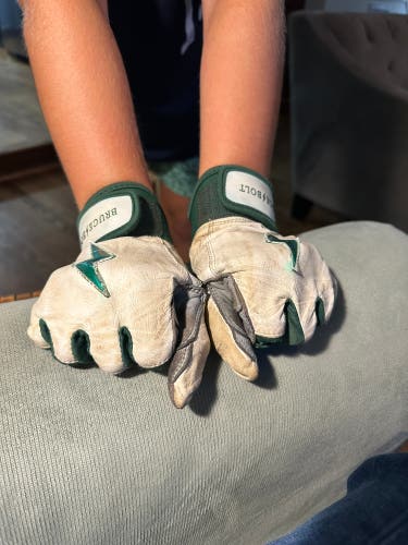 Bruce bolt batting glove youth large