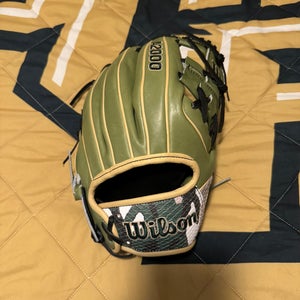 New With Tags Wilson A2000 GOTM 11.75” RHT