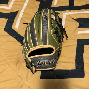 New With Tags Wilson A2K GOTM 11.5” RHT