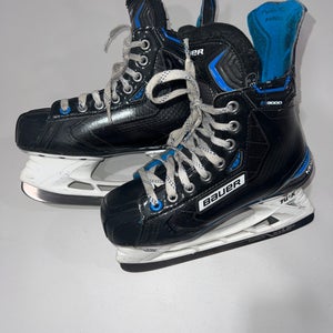 Used Junior Bauer Regular Width   Size 3.5 Nexus N9000 Hockey Skates