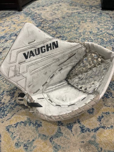 Used Vaughn Regular Velocity VE8 Goalie Glove