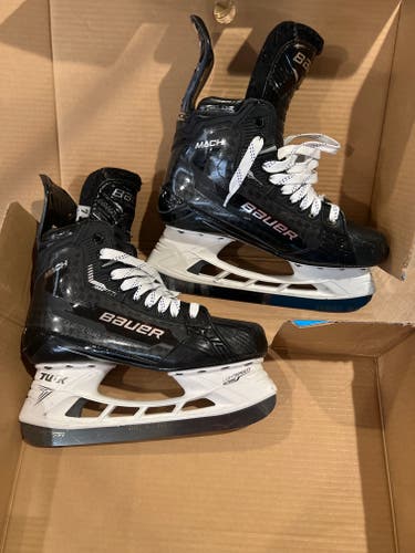 Used Senior Bauer Supreme Mach Hockey Skates Regular Width Pro Stock 7