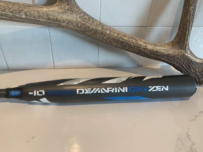 Demarini CF Zen 32/22 (-10) Fastpitch Softball Bat