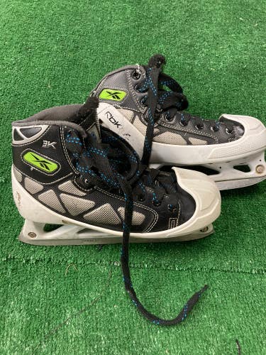 Used Intermediate Reebok 3K Hockey Goalie Skates Regular Width Size 4.5