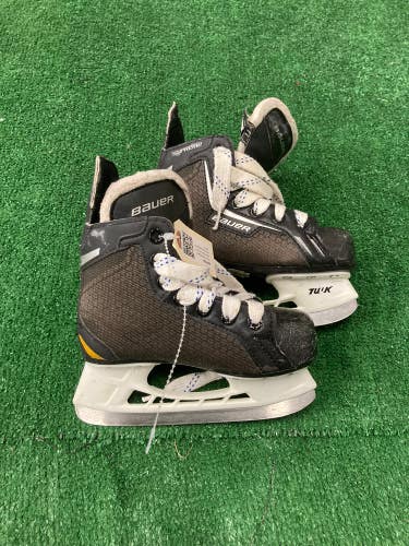 Used Youth Bauer Supreme One.4 Hockey Skates Regular Width 11