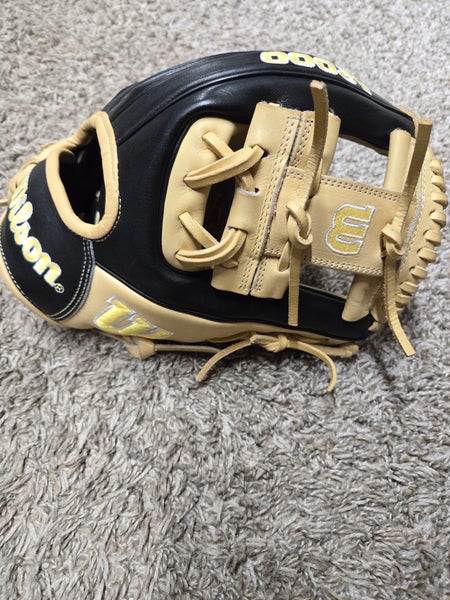 Wilson A2000 1786 Baseball Glove 11.5" I web, infield glove