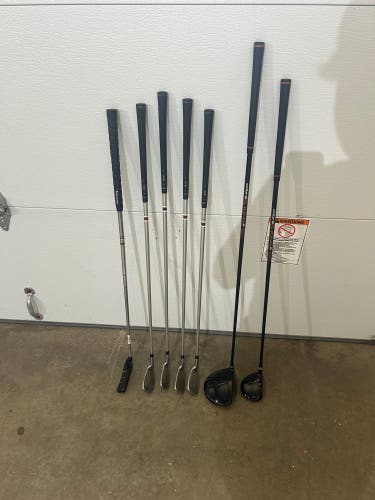 Junior golf clubs