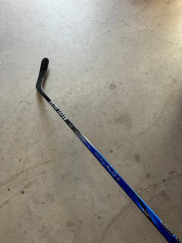 Used Senior Bauer Right Handed P92 Pro Stock Vapor Hyperlite 2 Hockey Stick