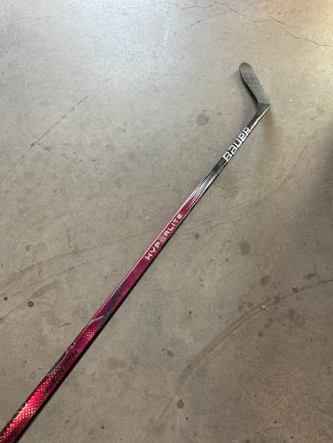 Used Senior Bauer Left Hand P28 Pro Stock Vapor Hyperlite 2 Hockey Stick